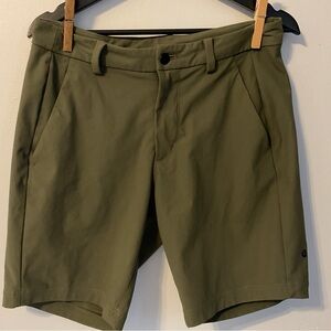 Lululemon ABC shorts men’s 32, 8.5”